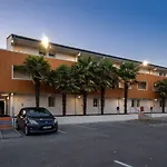 Sure By Western Rochefort-sur-mer Hotel
