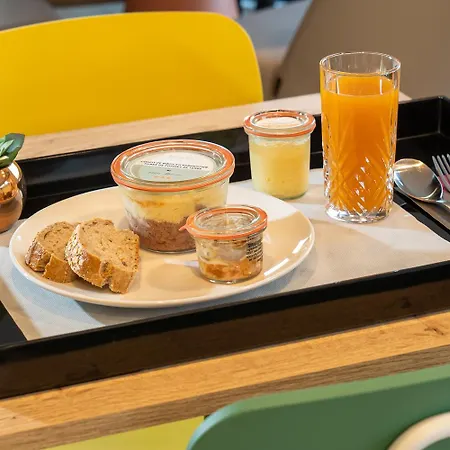 Hotel Sure By Western Rochefort-sur-mer