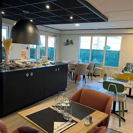 Sure By Western Rochefort-sur-mer Hotel 3*