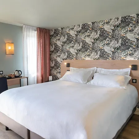 Hotel Sure By Western Rochefort-sur-mer 3*