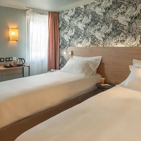 Sure By Western Rochefort-sur-mer Hotel 3*