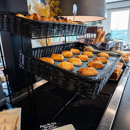 Hotel Sure By Western Rochefort-sur-mer