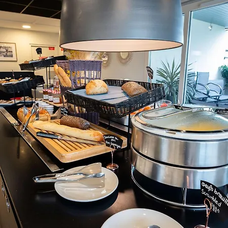 Sure By Western Rochefort-sur-mer Hotel 3*