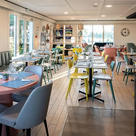 Hotel Sure By Western Rochefort-sur-mer