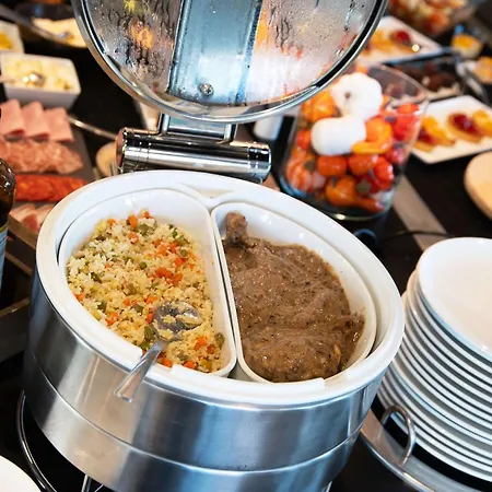 Hotel Sure By Western Rochefort-sur-mer 3*