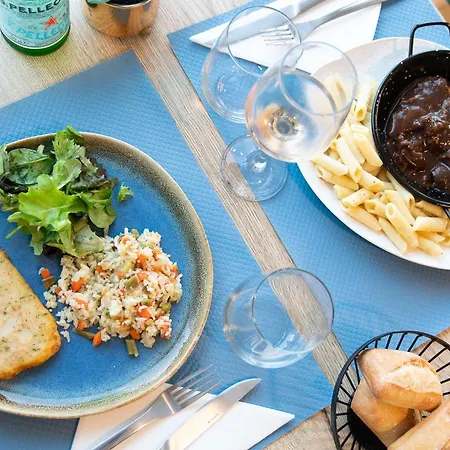 Sure By Western Rochefort-sur-mer 3*