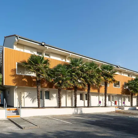 Hotel Sure By Western Rochefort-sur-mer 3*