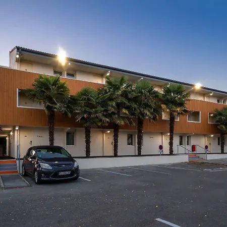 Sure By Western Rochefort-sur-mer Hotel