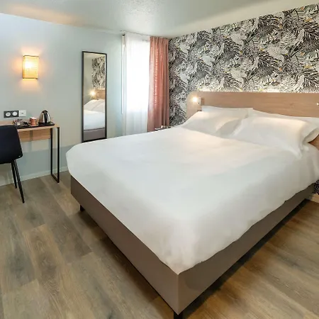 Sure By Western Rochefort-sur-mer 3*