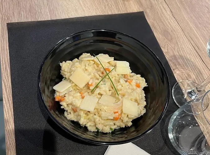 Sure By Western Rochefort-sur-mer 3*