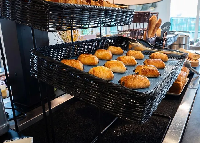 Hotel Sure By Western Rochefort-sur-mer